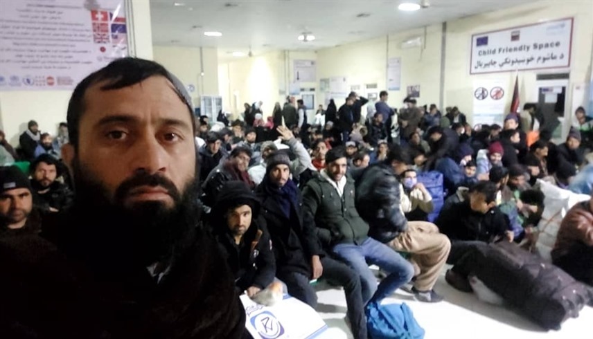 عودة ألفي لاجئ أفغاني من إيران وباكستان