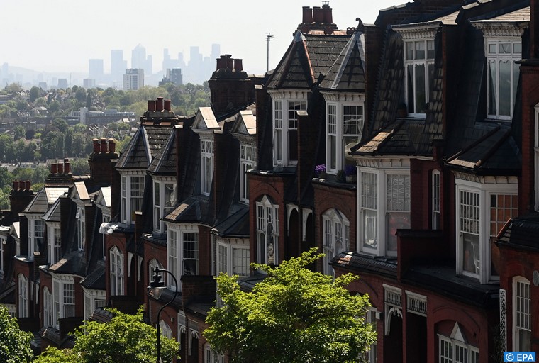 الإيجارات السكنية ترتفع بوتيرة قياسية في بريطانيا