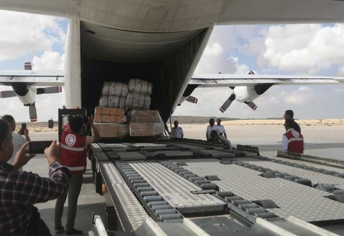 الولايات المتحدة وكندا يدرسان إمكانية اسقاط المساعدات لغزة جوًا