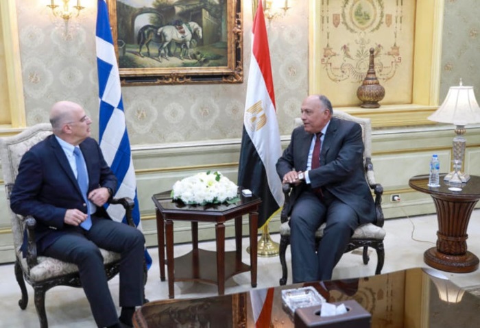 وزير الخارجية اليوناني: مصر حليف استراتيجي، والوضع في المنطقة ينذر بكارثة