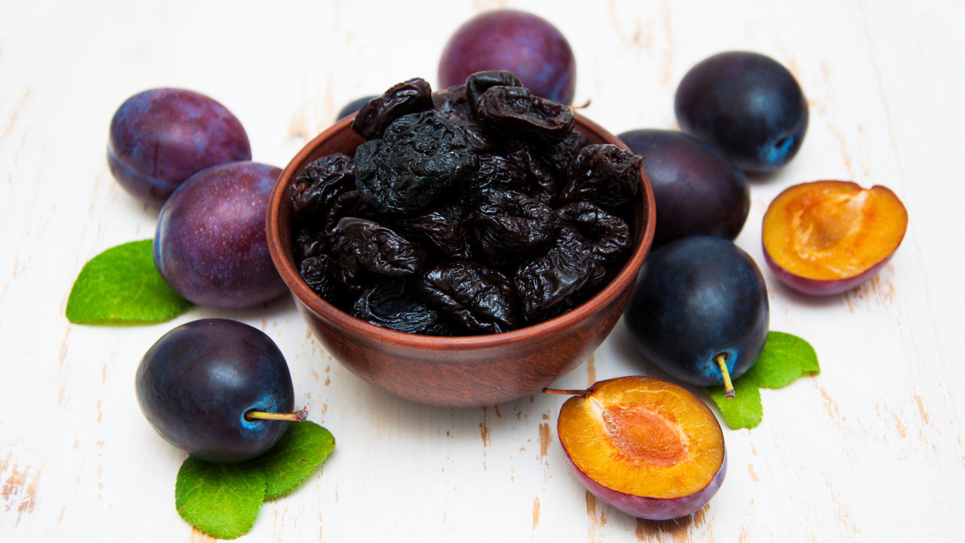 Mettez Fin à la Constipation en 5 Minutes avec ce Fruit Miracle 3 Prunes