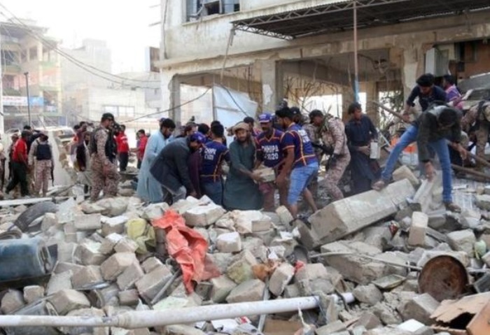 تفجيرات دامية تستهدف مكاتب مرشح مستقل وسقوط 26 قتيلا في باكستان