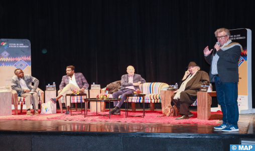 Les prix littéraires confèrent une plus grande légitimité aux écrivains africains (romancier congolais)