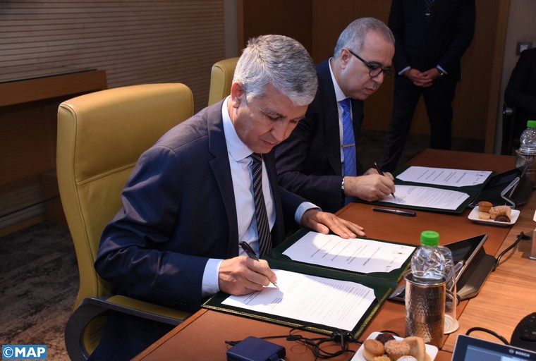 Signature d'une convention-cadre pour la formation des médecins vétérinaires