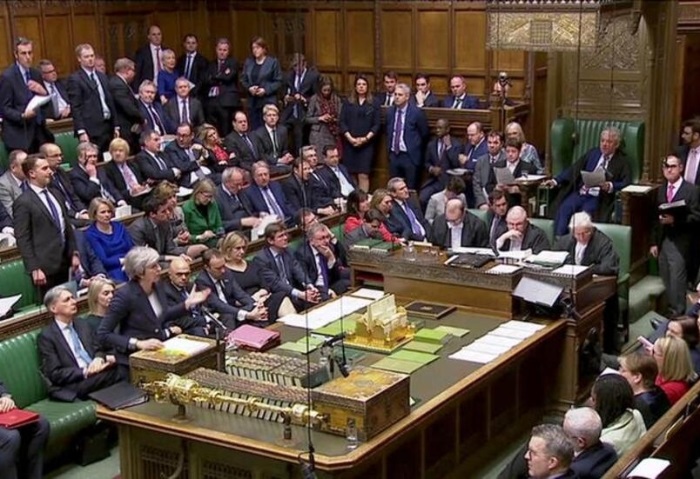 إعلام عبرى: 150 عضوا بالبرلمان البريطاني يوقعون وثيقة عدم بيع ذخيرة لإسرائيل