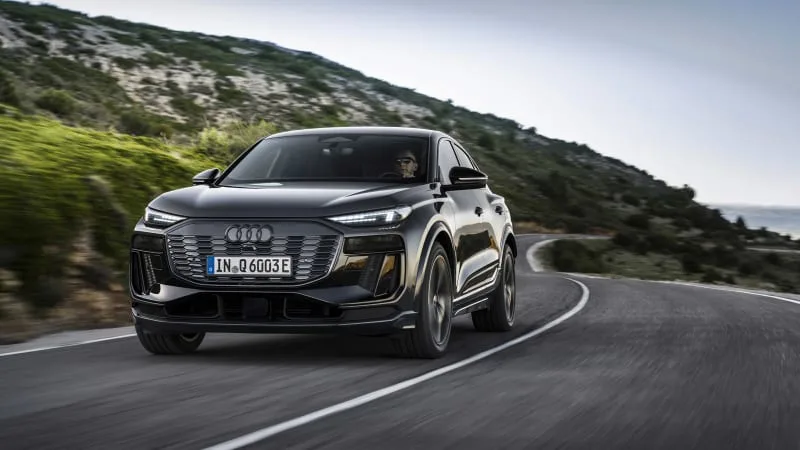 À la Pointe de l'Innovation : Tout Savoir sur l'Audi Q6 E-Tron 3 Audi Q6 E-Tron