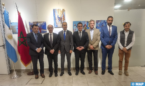 Argentine : une exposition photographique met à l’honneur la ville de Chefchaouen à l’occasion de la Journée Internationale de la Francophonie