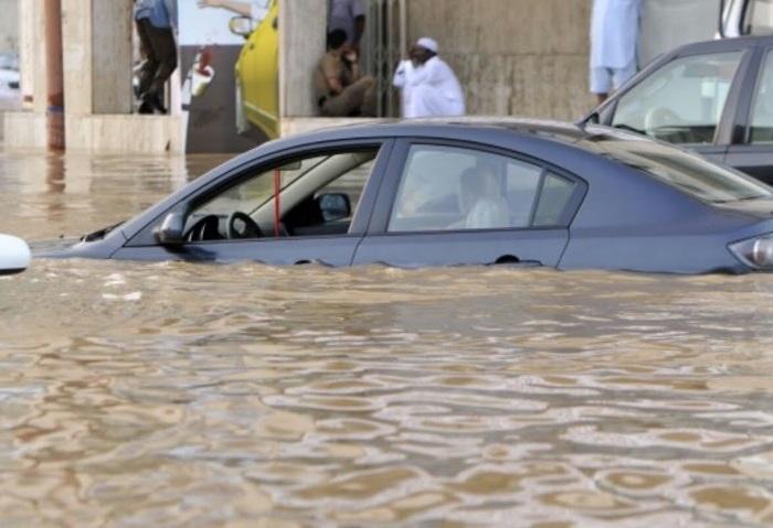 الأكبر منذ 75 سنة، الإمارات تسجل أرقاما قياسية عن نسبة أمطار الـ 24 ساعة