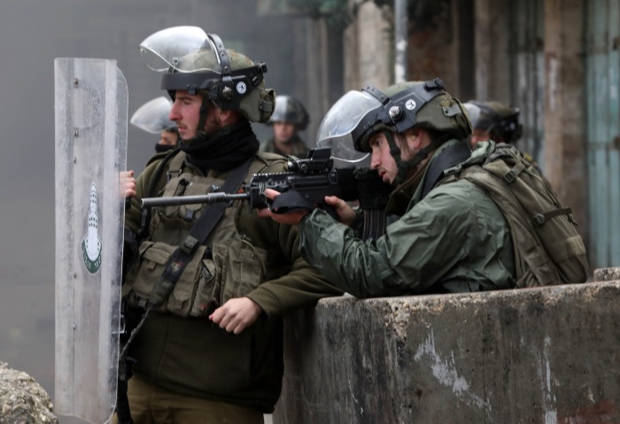 مقتل ضابط بالجيش الإسرائيلي خلال معارك بغزة