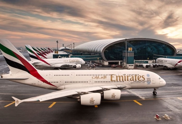 عودة حركة الطيران بمطار دبي الدولي بعد تحسن الأحوال الجوية