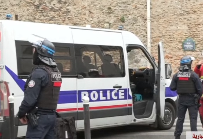 قنصلية إيران بباريس: الرجل الذي تم القبض عليه «لا يحمل متفجرات» (فيديو)