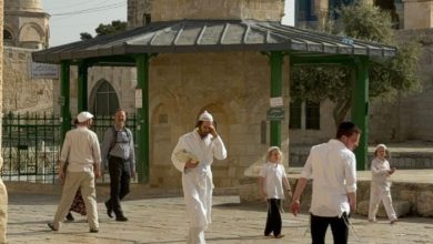 مستوطنون يقتحمون باحات المسجد الأقصى في أول أيام عيد الفصح اليهودي