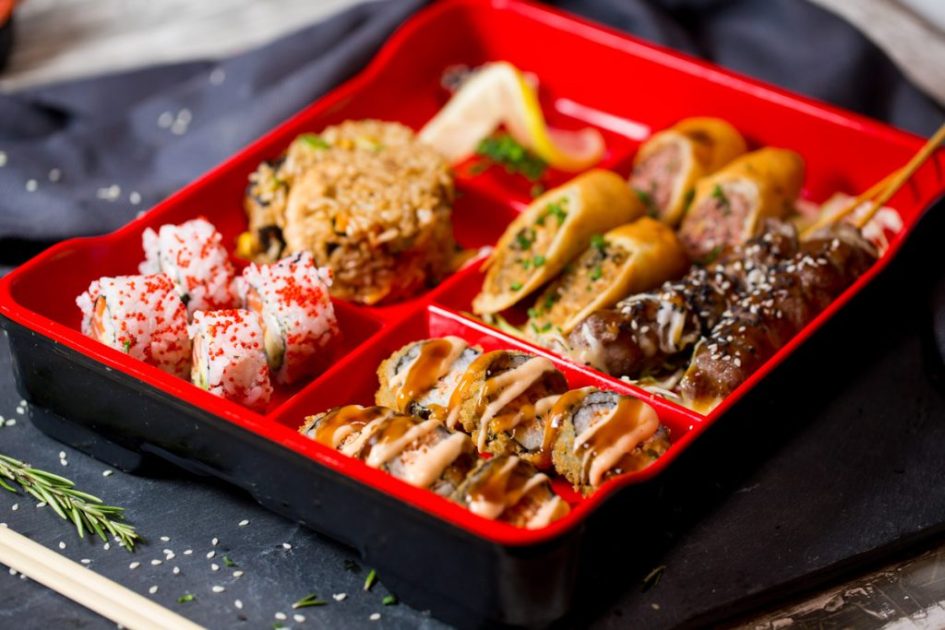 Top 10 des restaurants asiatiques à Rabat : Un voyage gastronomique à travers les saveurs 3 Japonezà Sushis-Thaï & WOKS (RABAT) :