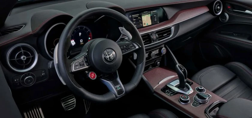 Alfa Romeo Giulia et Stelvio Quadrifoglio Super Sport : Une Ovation Finale à l'Ère Essence 5 Alfa Romeo Giulia et Stelvio Quadrifoglio Super Sport : Une Ovation Finale à l'Ère Essence