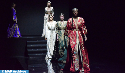 Le Caftan marocain vole la vedette lors d’un show exceptionnel à Paris