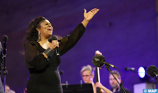 L’icône du gospel américain Kim Burrell illumine la scène de Bab Makina en clôture du Festival des musiques sacrées