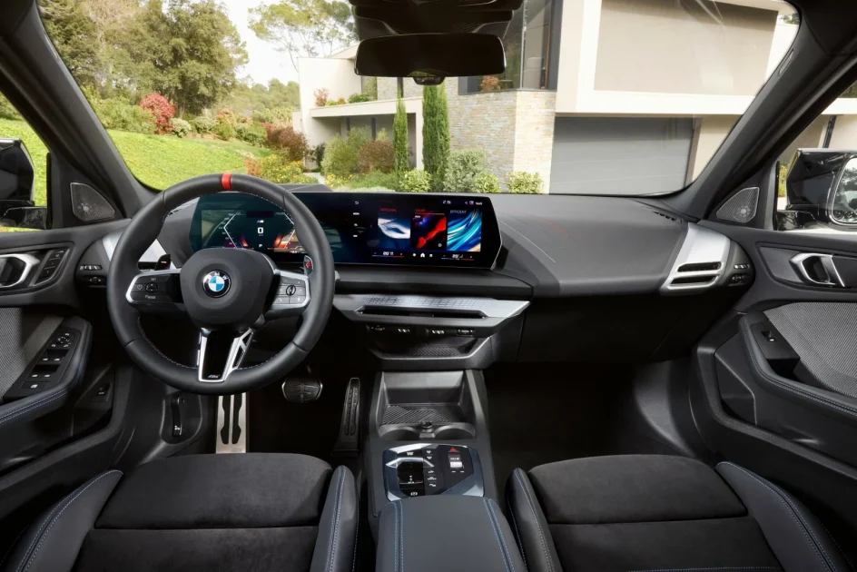 La Nouvelle BMW Série 1 (2024) Révélée : Tout Ce Que Vous Devez Savoir 6 Nouvelle BMW Série 1 2024 Interieur