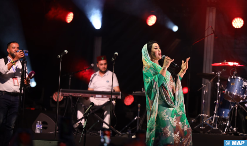 JO 2024: Saida Charaf et Lartiste enflamment la fan zone “Africa Station”