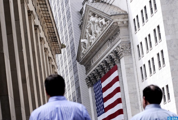 La Bourse de New York finit en baisse