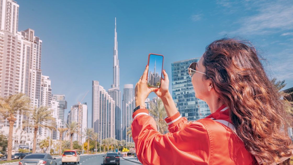 Exode des Influenceuses Marocaines vers Dubaï : Quand la Fiscalité Pousse à l’Exil 3 Influenceuses