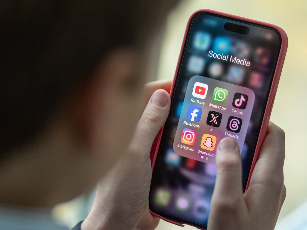 L’Australie interdit les réseaux sociaux aux moins de 16 ans