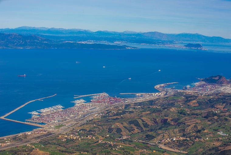 Tanger Med franchit le cap des 10 millions de conteneurs en 2024