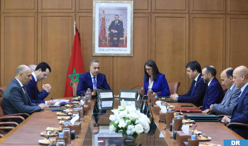 Convention entre la DGSN et l’AJR visant à renforcer leur coopération en matière de défense des intérêts de l’État devant la justice