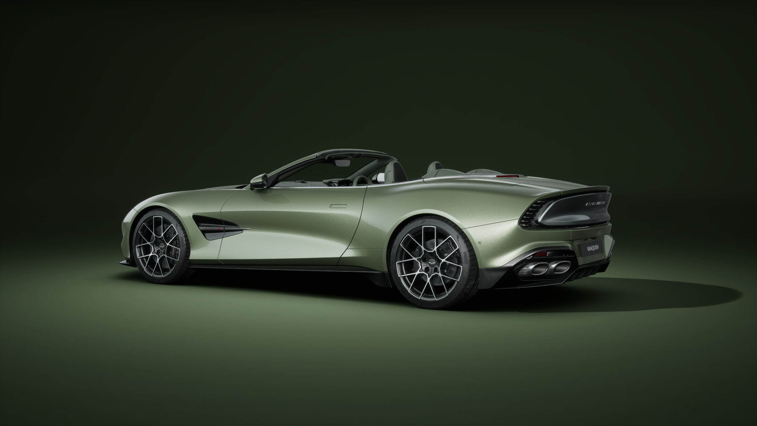 Vanquish Volante : la plus extrême des Aston Martin à ciel ouvert 5 Aston Martin Vanquish Volante