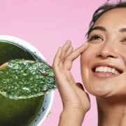 Comment atténuer les taches brunes et les imperfections grâce au persil 2 Comment atténuer les taches brunes et les imperfections grâce au persil