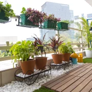 Comment transformer un petit balcon en jardin zen
