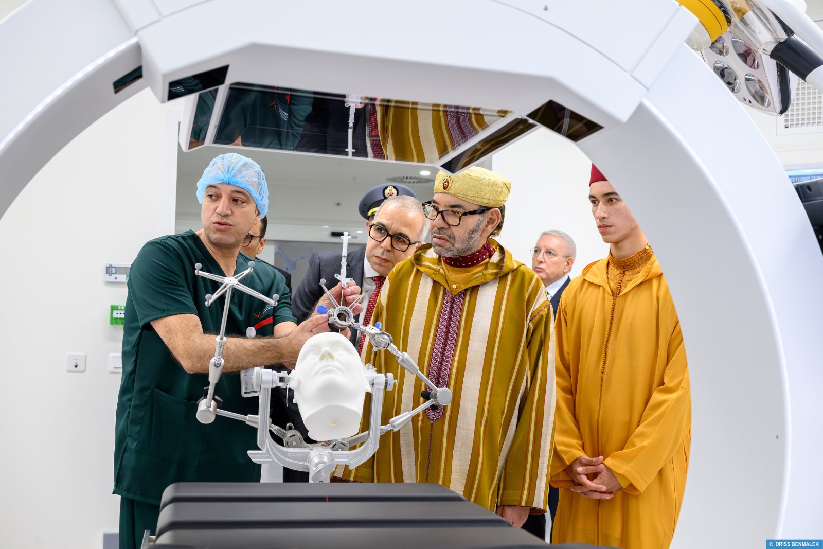 S.M. le Roi Mohammed VI inaugure le CHU International de Rabat et impulse une nouvelle vision pour la santé au Maroc 3 Sa Majesté le Roi inaugure le Complexe Hospitalo-Universitaire International Mohammed VI de Rabat et donne Ses Hautes Instructions pour la mise en service du CHU Mohammed VI d’Agadir