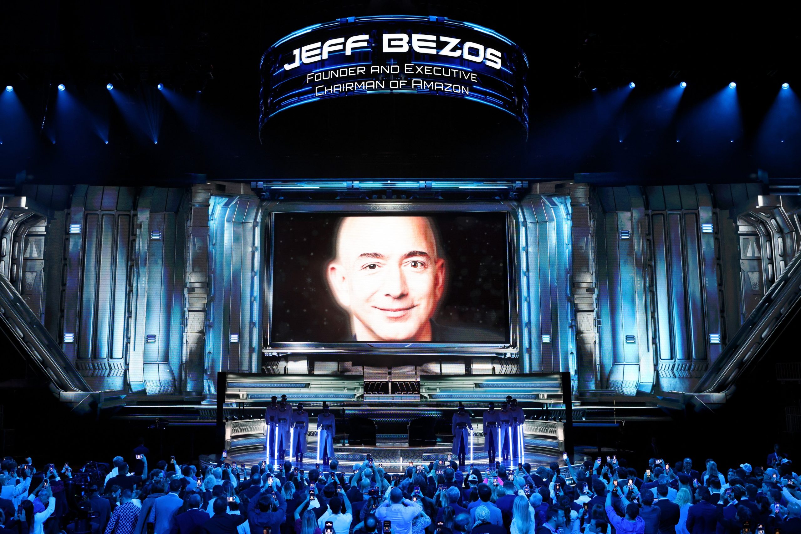 Jeff Bezos rejoint la course mondiale à l’IA avec Project Prometheus 3 Jeff Bezos rejoint la course mondiale à l’IA avec Project Prometheus