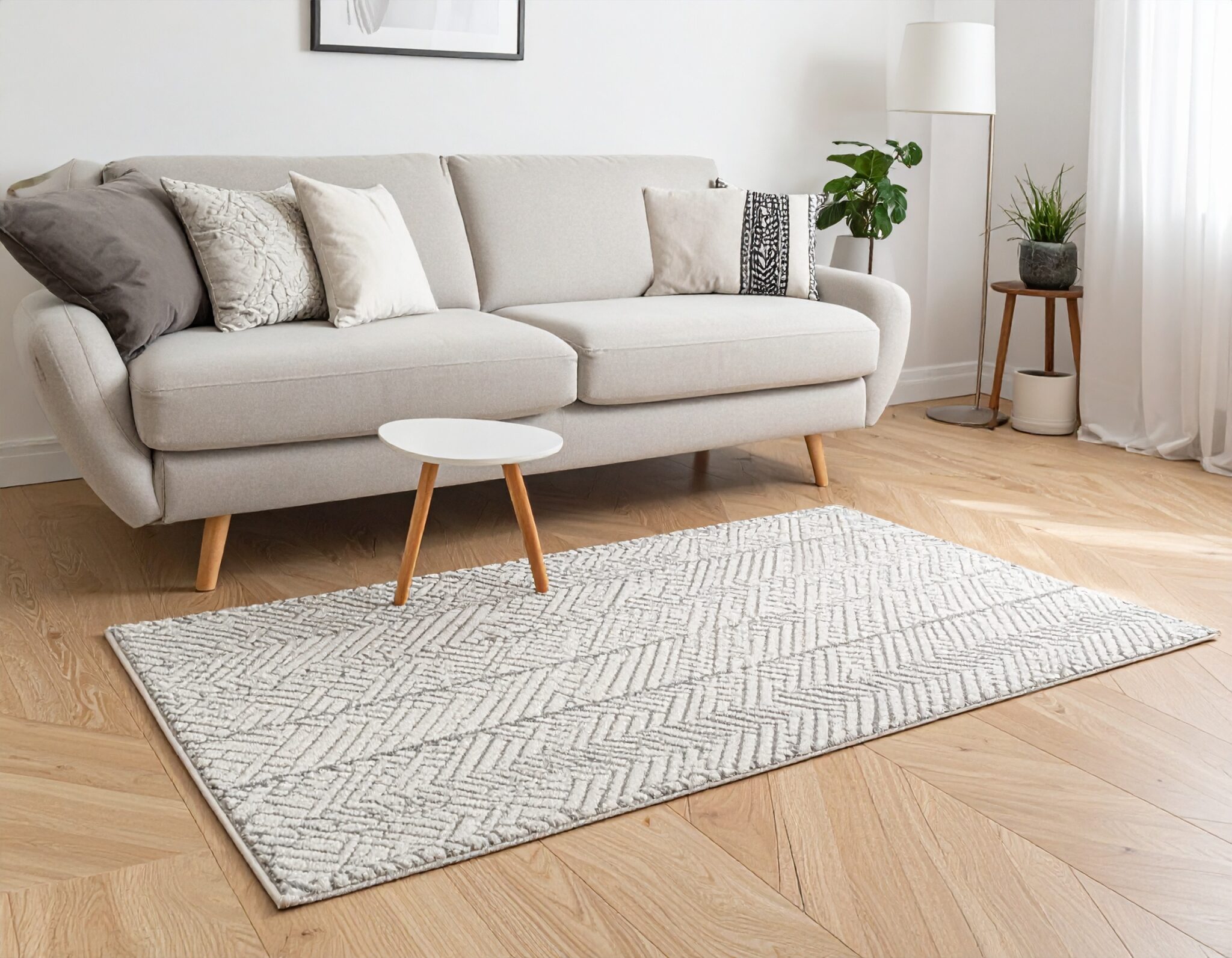 7 erreurs déco qui rendent une maison visuellement plus petite 3 tapis trop petit